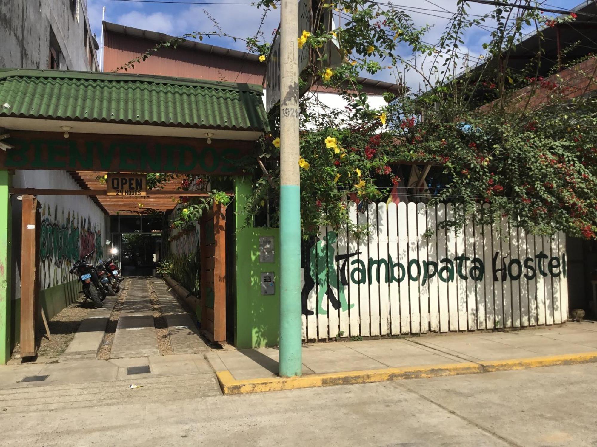 Tambopata Hostel 푸에르토말도나도 외부 사진