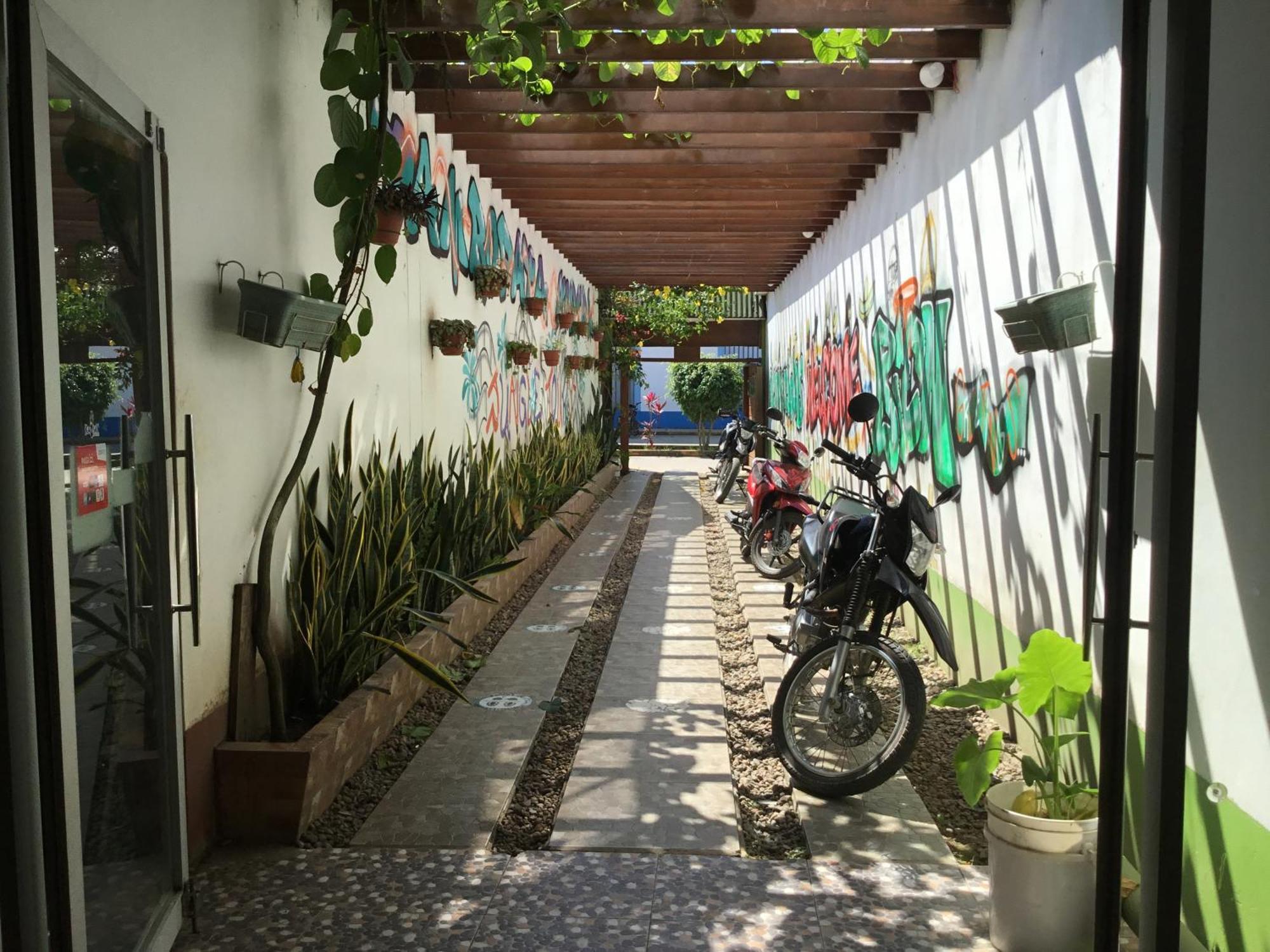 Tambopata Hostel 푸에르토말도나도 외부 사진